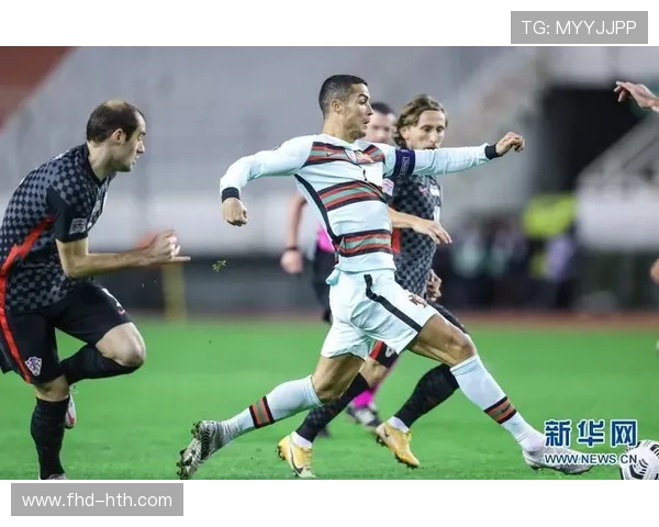 葡萄牙体育门将阿丹因抗议裁判被欧足联追加停赛两场，错过关键欧冠附加赛。